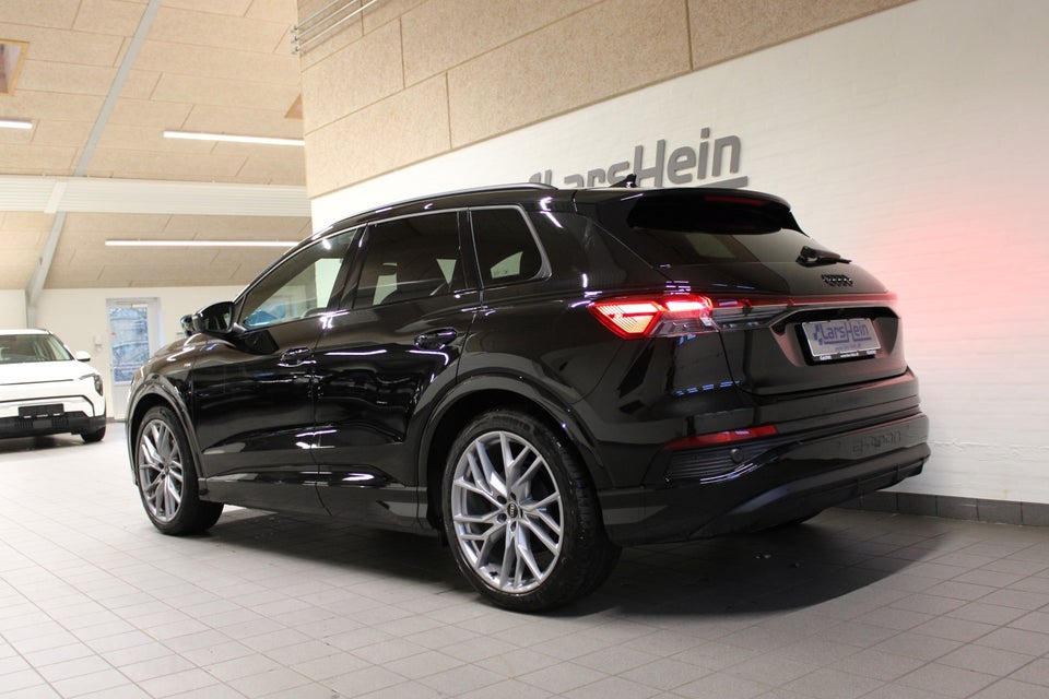 Audi Q4 e-tron 45 S-line 5d