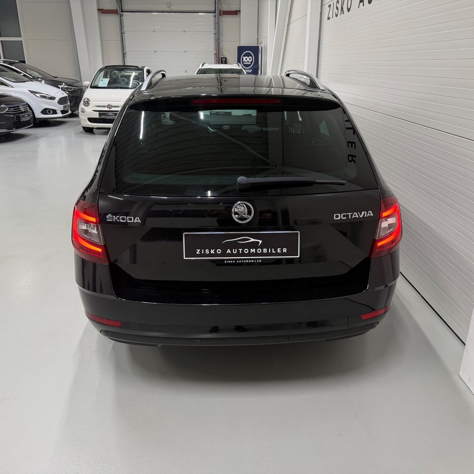 Skoda Octavia 1,6 TDi 115 Style Combi DSG 5d