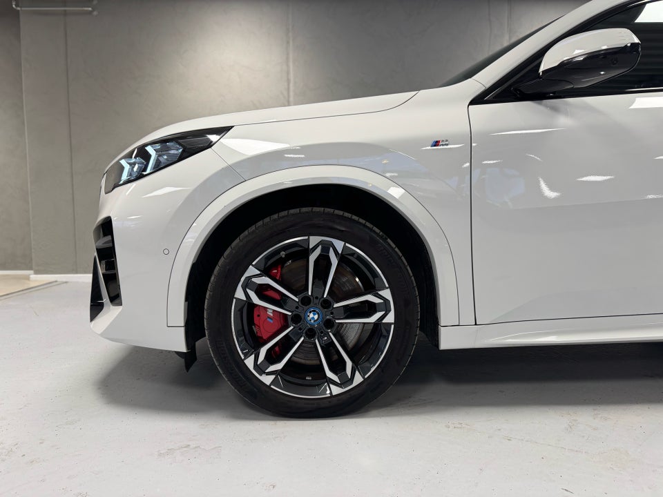BMW iX2 eDrive20 M-Sport Premium 5d