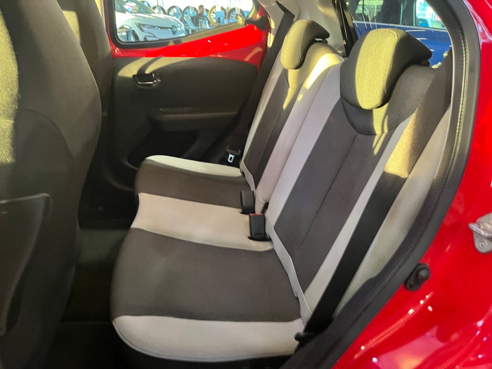 Toyota Aygo 1,0 VVT-i x-sky 5d