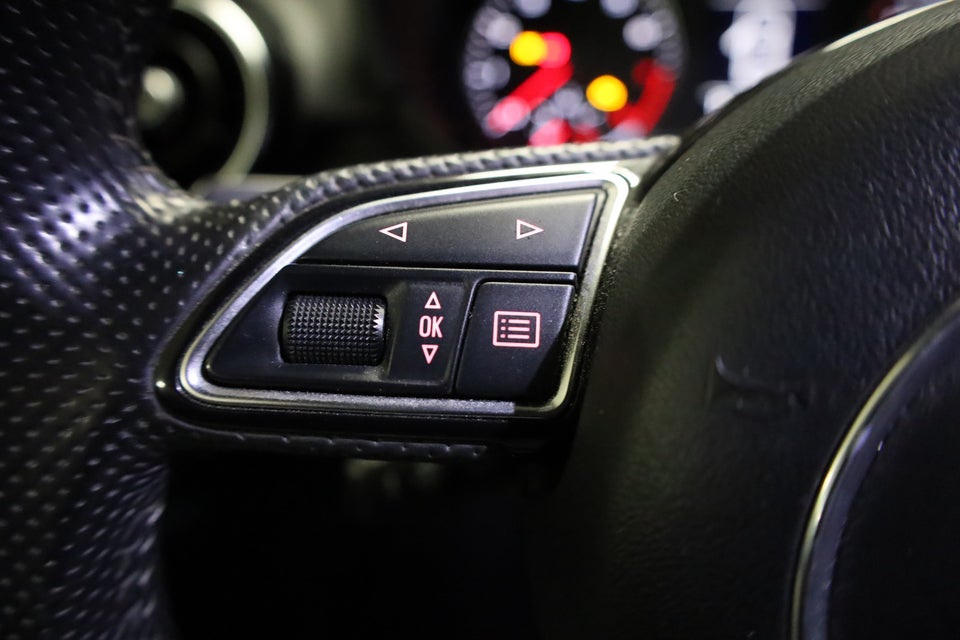 Audi A1 1,4 TFSi 185 S-line Sportback  S-tr. 5d