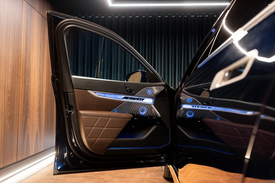 BMW i7 xDrive60 M-Sport 4d