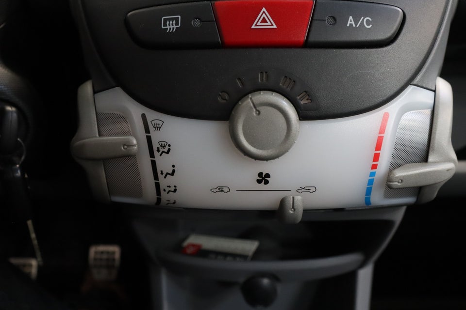 Citroën C1 1,0i  5d