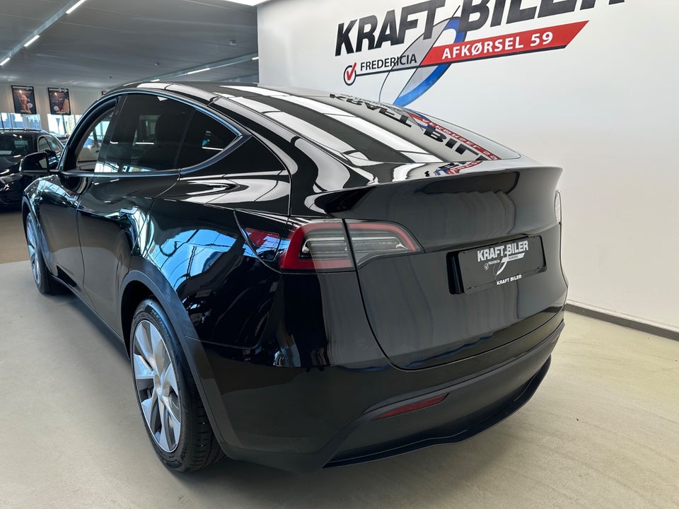 Tesla Model Y RWD 5d