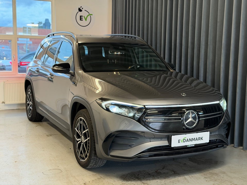 Mercedes EQB250 AMG Line 5d