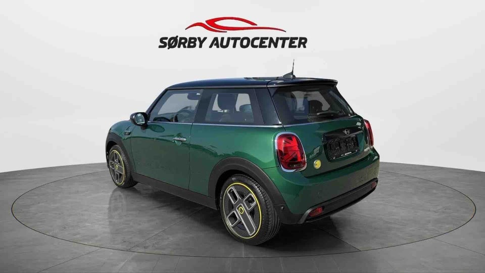 MINI Cooper SE Classic Trim 3d
