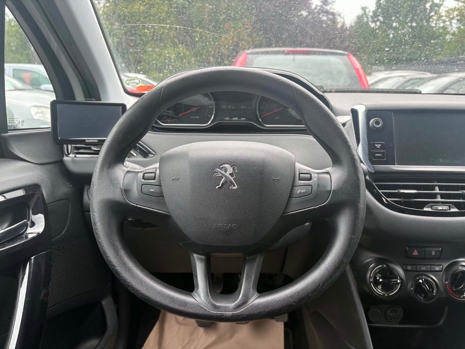 Peugeot 208 1,2 VTi Access 5d