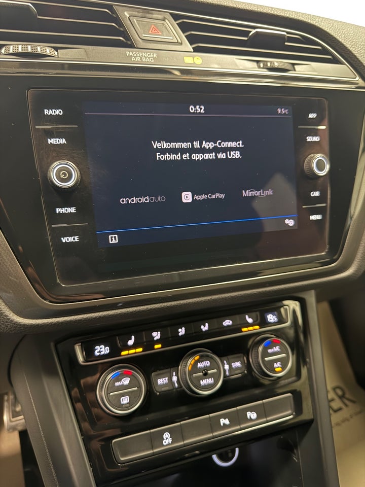 VW Touran 1,6 TDi 115 IQ.Drive DSG 7prs 5d