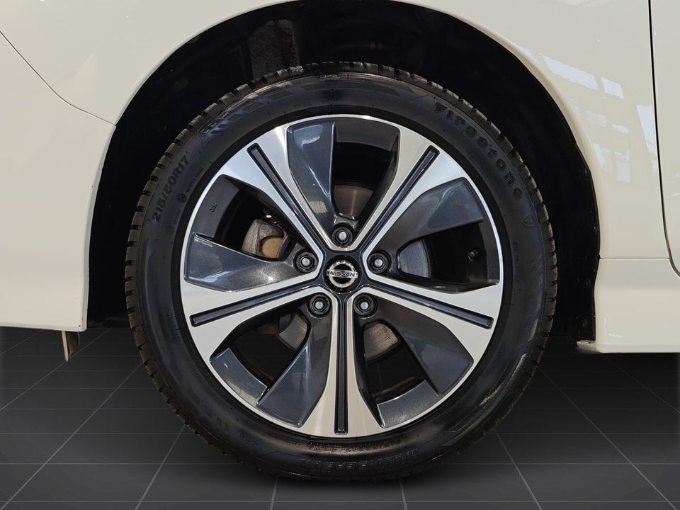 Nissan Leaf 62 e+ Acenta 5d