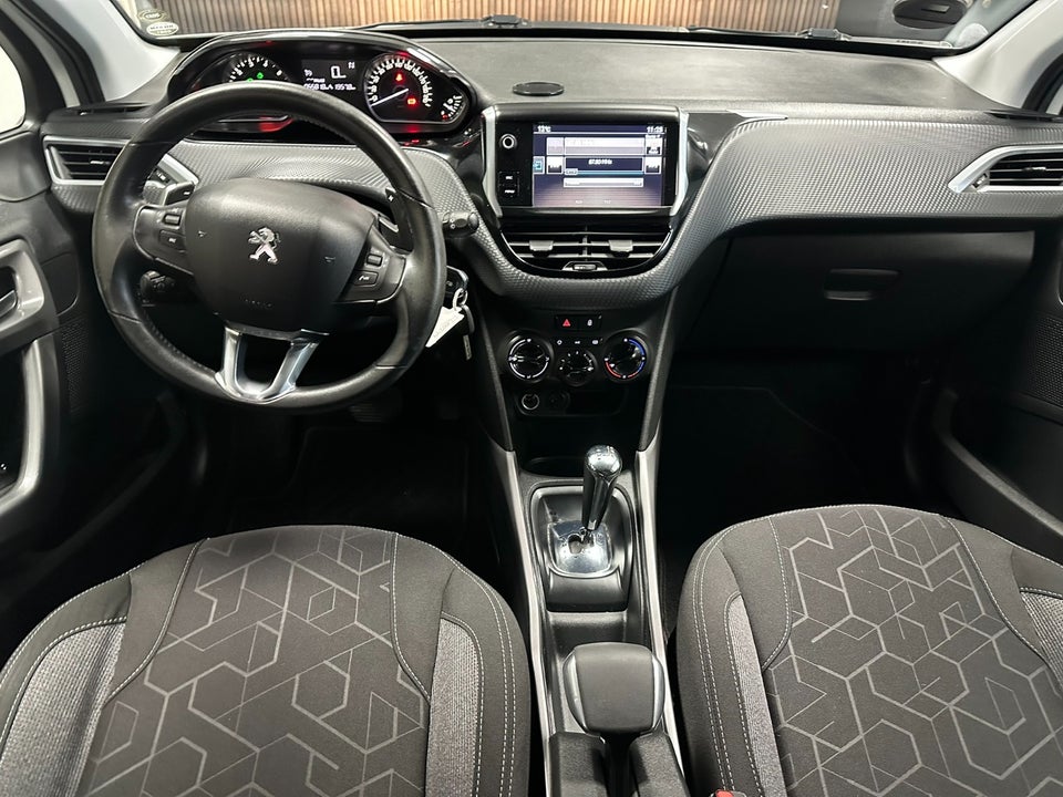 Peugeot 2008 1,2 VTi 82 Active 5d