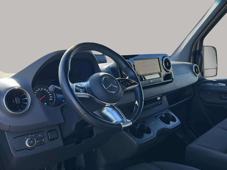 Mercedes Sprinter 317 2,0 CDi A2 Kassevogn aut. RWD