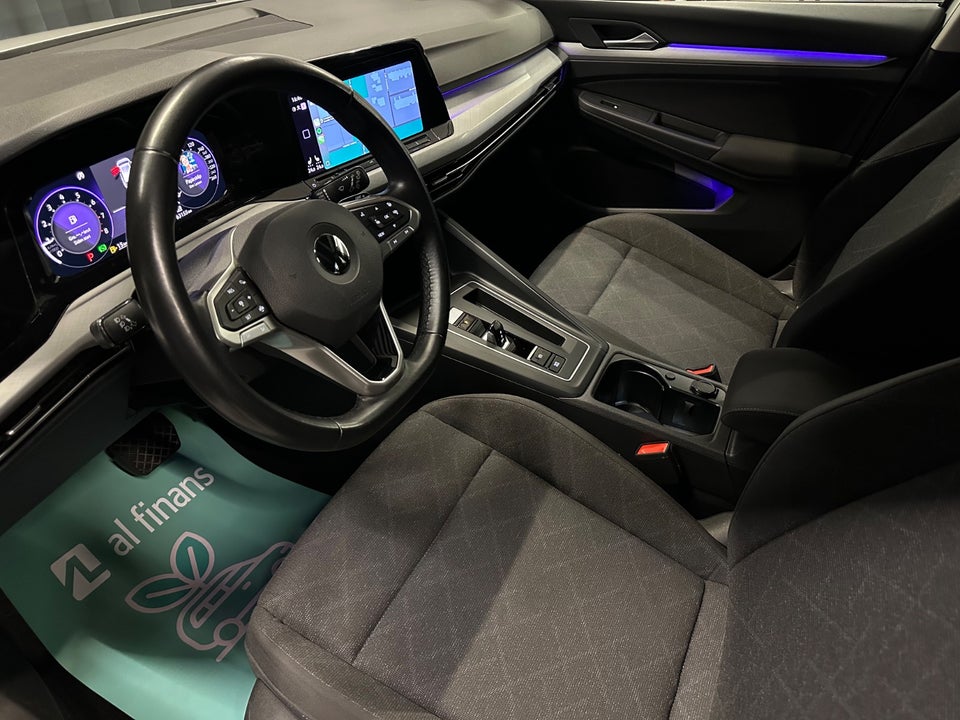 VW Golf VIII 1,5 eTSi 130 Life Variant DSG 5d