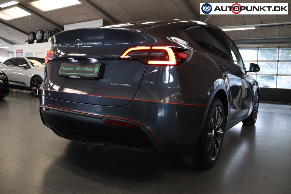 Tesla Model Y Long Range AWD 5d