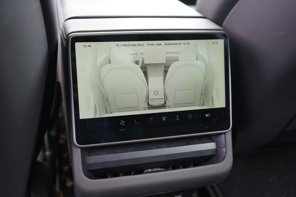 Tesla Model 3 Long Range AWD 4d