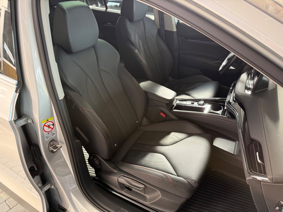 Skoda Enyaq 80 iV Suite 5d