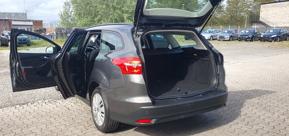 Ford Focus 1,0 SCTi 125 Business stc. 5d