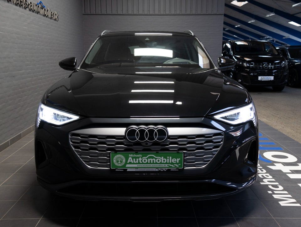 Audi Q8 e-tron 55 Advanced quattro 5d