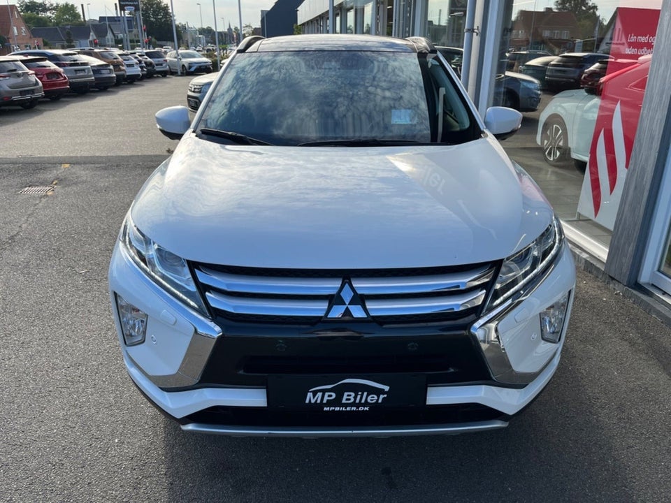 Mitsubishi Eclipse Cross 1,5 T 163 Invite+ CVT 5d