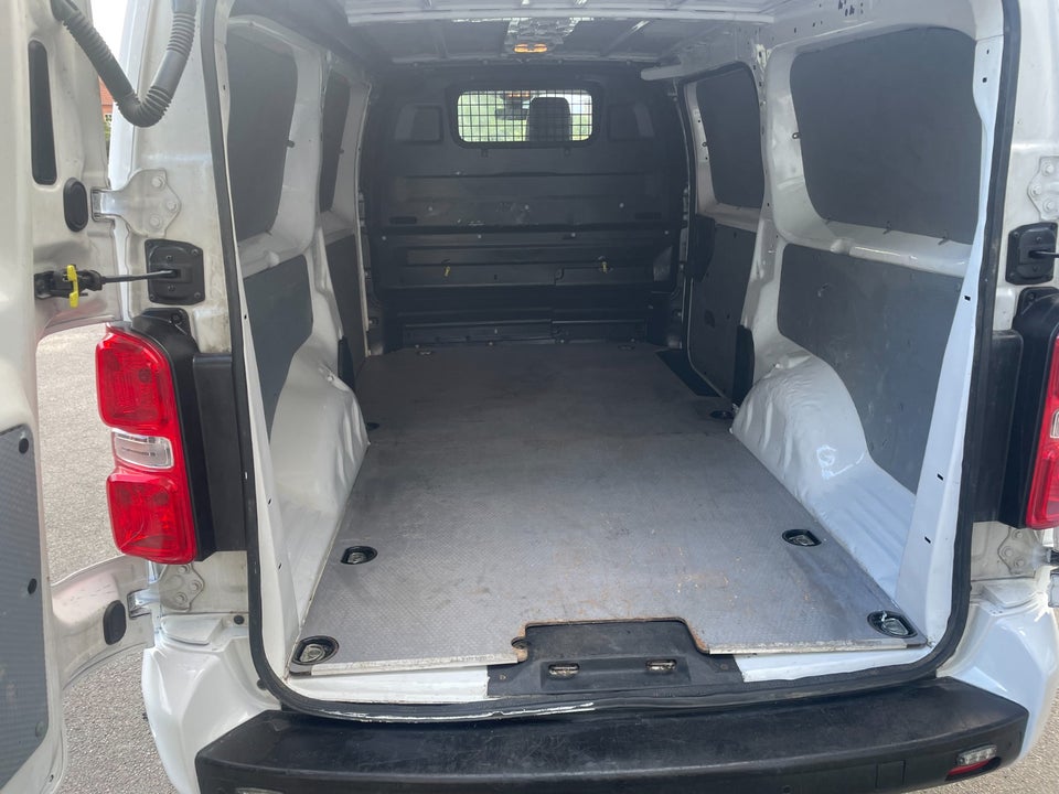 Peugeot Expert 2,0 BlueHDi 120 L3 Plus Van