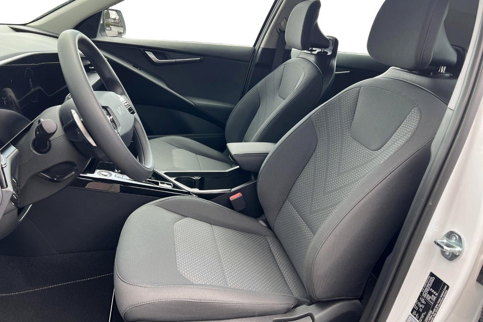 Kia Niro 64 EV Access 5d