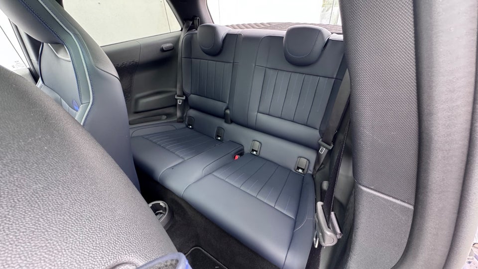 MINI Cooper SE Favoured Trim XL 3d