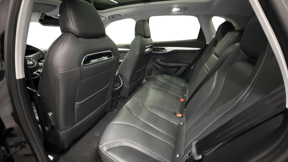 MG Marvel R Performance 5d