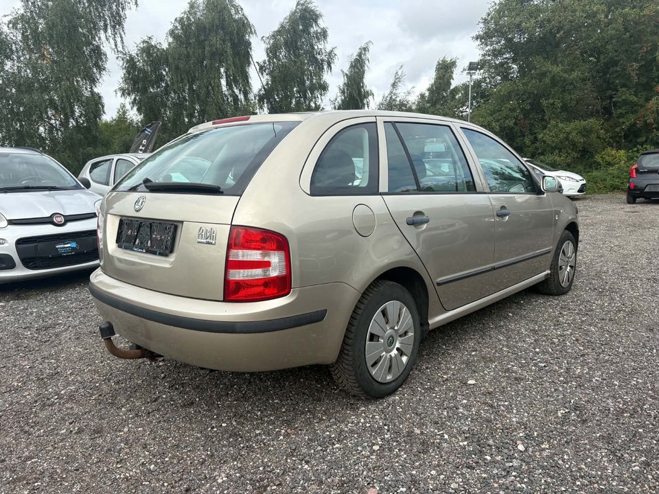 Skoda Fabia 1,4 16V 75 Ambiente 4d