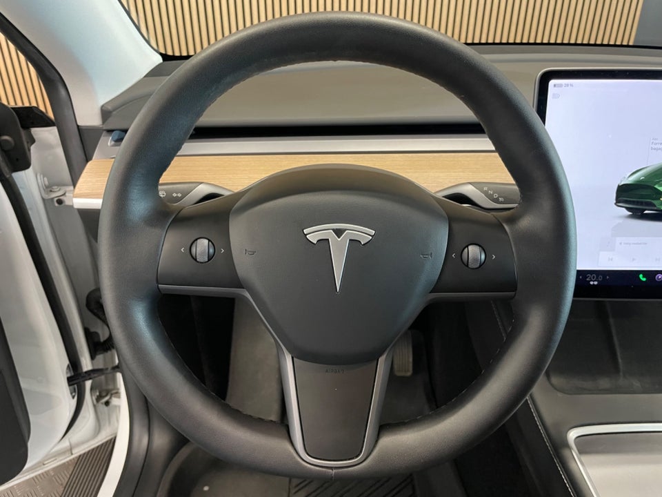 Tesla Model Y Long Range AWD 5d