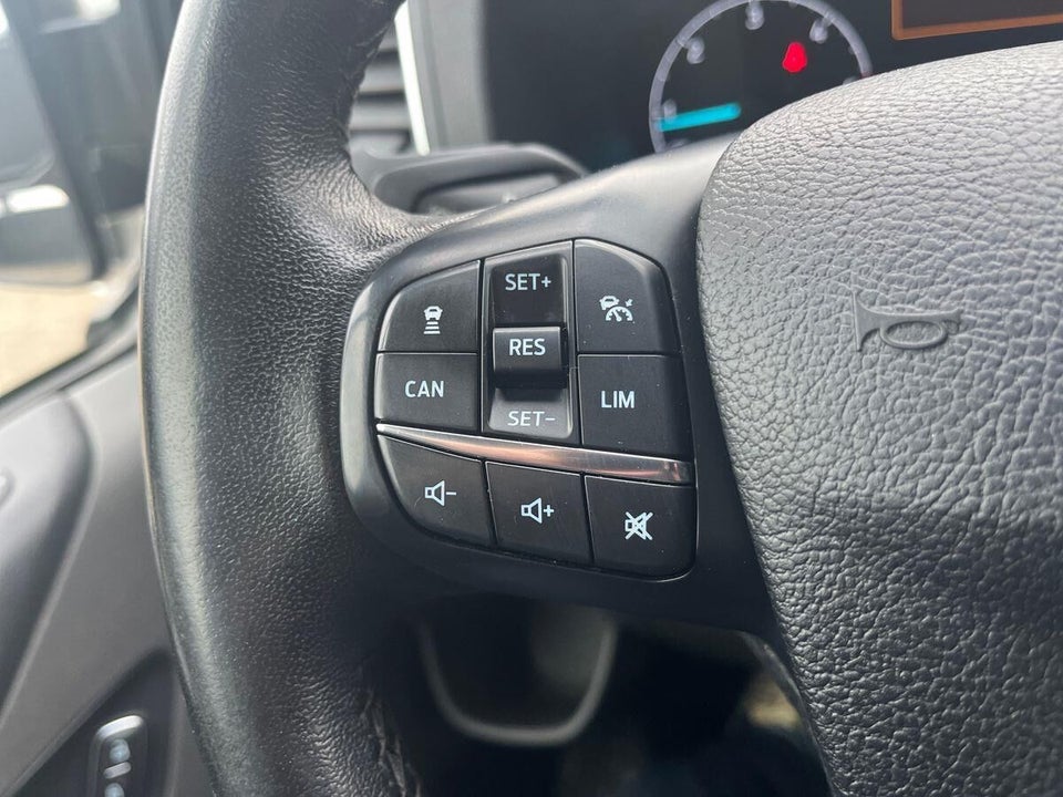 Ford Transit Custom 320L 2,0 TDCi 185 Sport