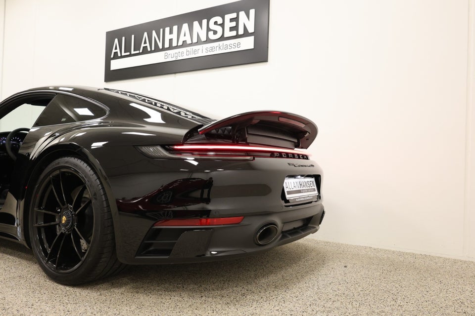 Porsche 911 Carrera 4 GTS 3,0 Coupé PDK 2d