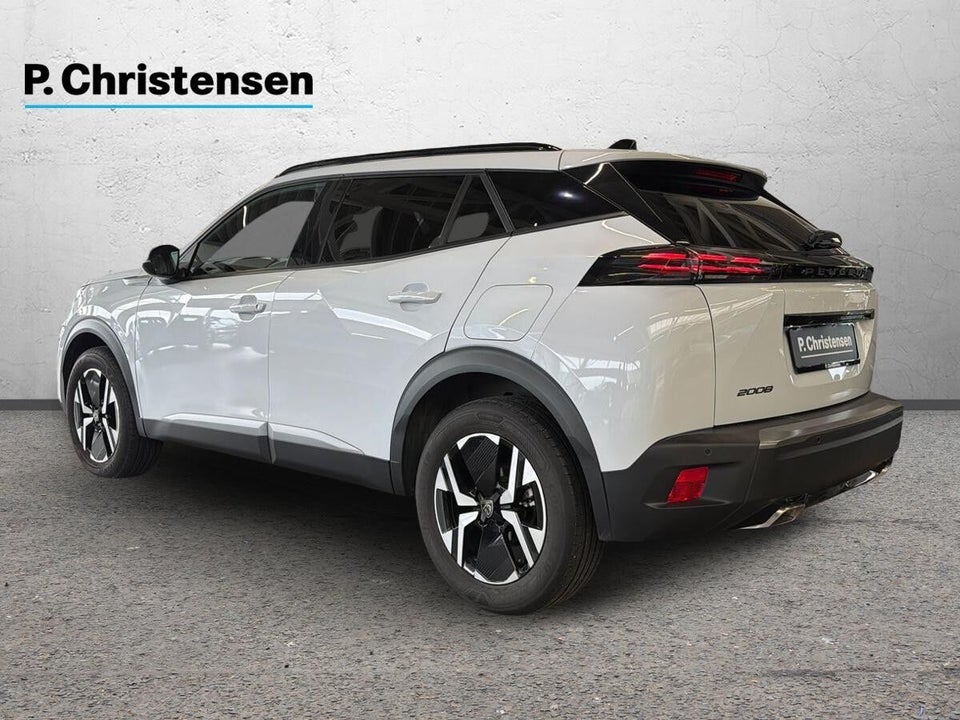 Peugeot 2008 1,2 PureTech 130 First Selection EAT8 5d