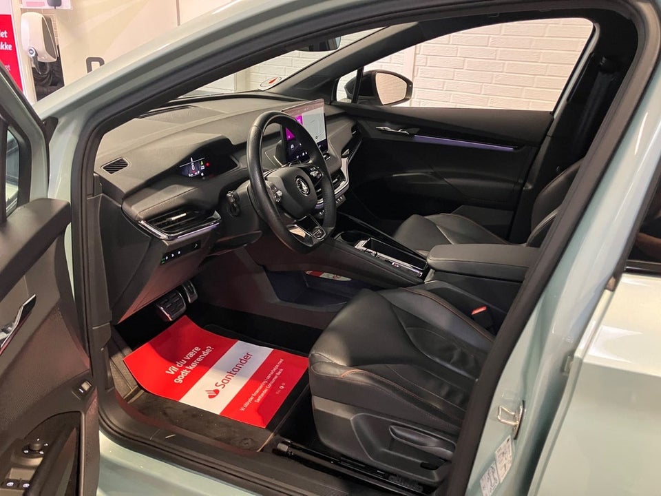 Skoda Enyaq 60 iV Founders Edition 5d