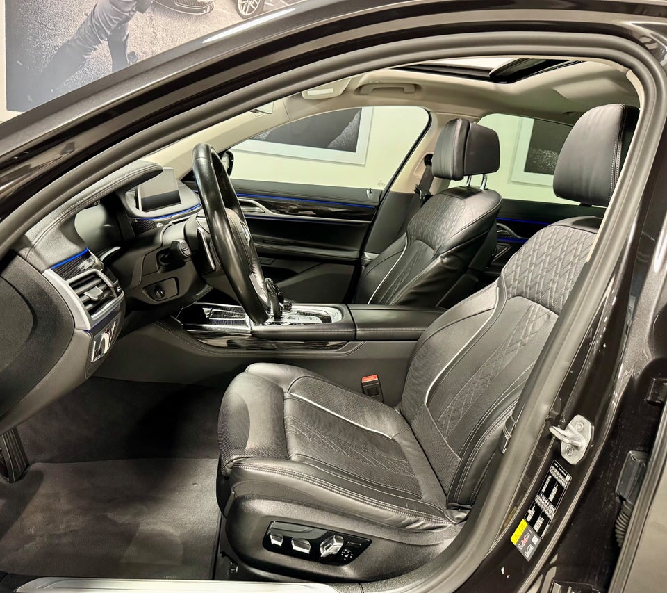 BMW 745e 3,0 Connected aut. 4d