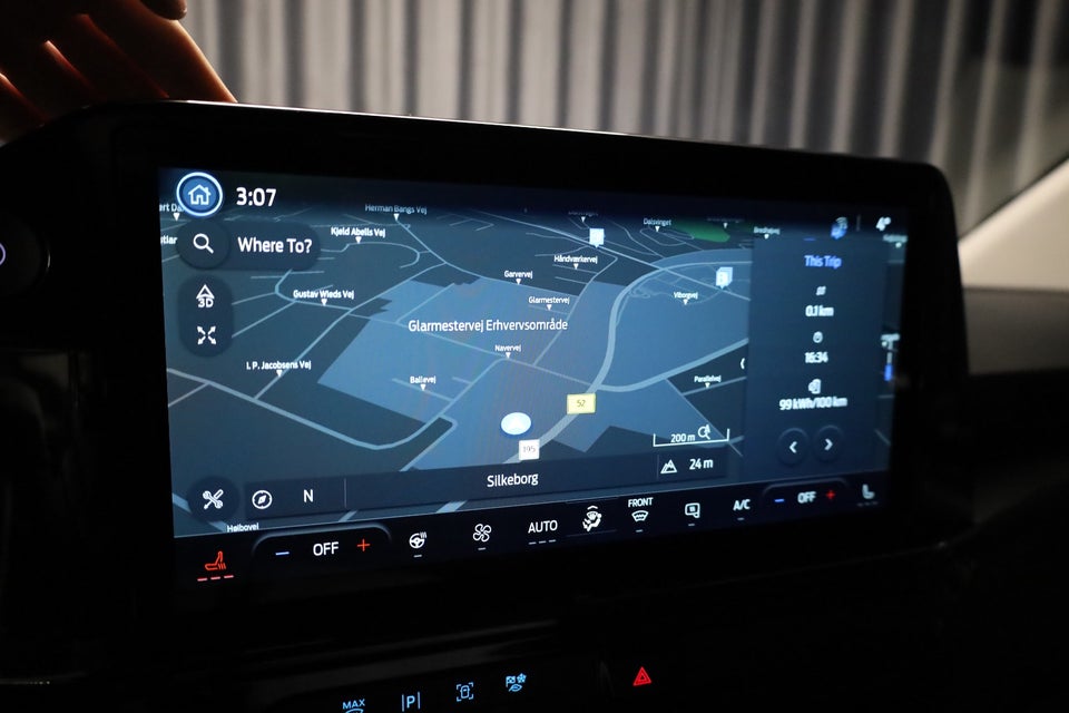 Ford E-Transit Custom 340L 64 Sport