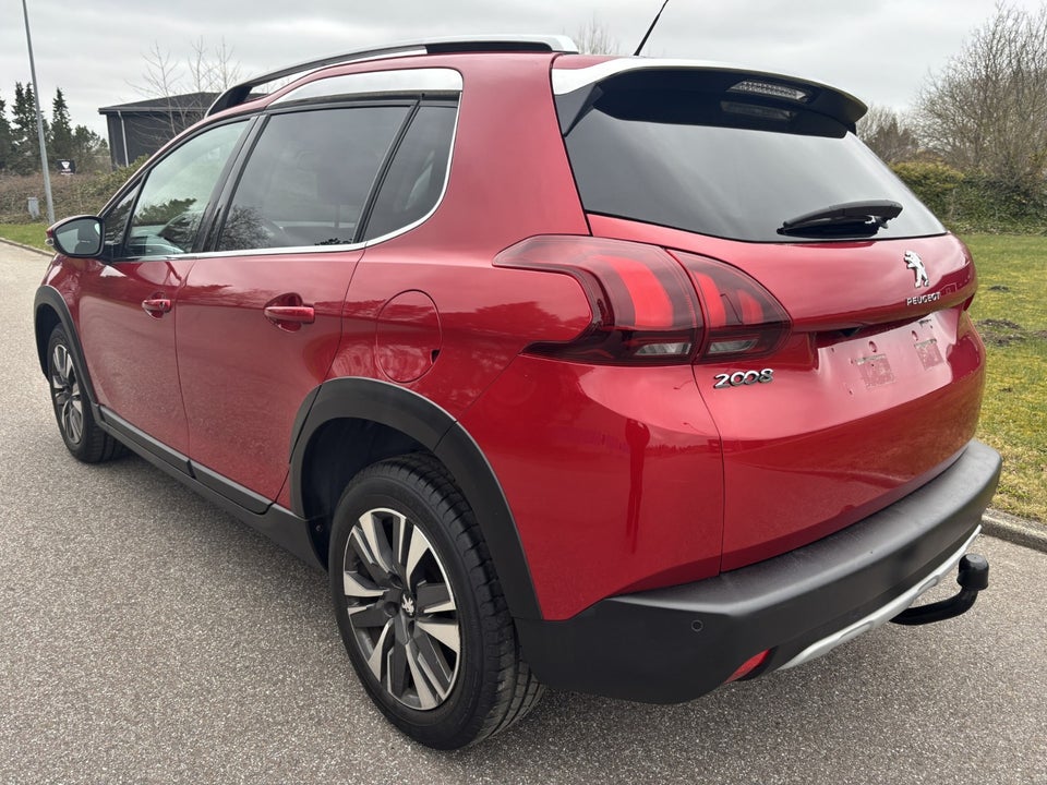 Peugeot 2008 1,5 BlueHDi 100 Allure Sky 5d