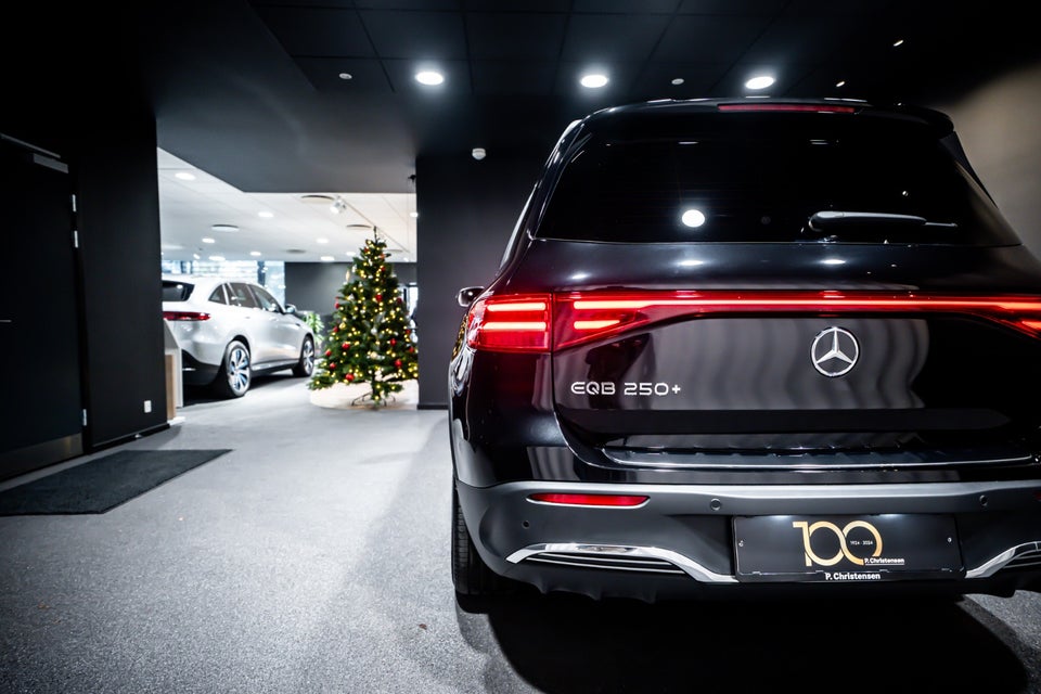 Mercedes EQB250+ AMG Premium 5d