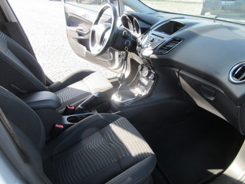 Ford Fiesta 1,0 SCTi 100 Titanium 5d