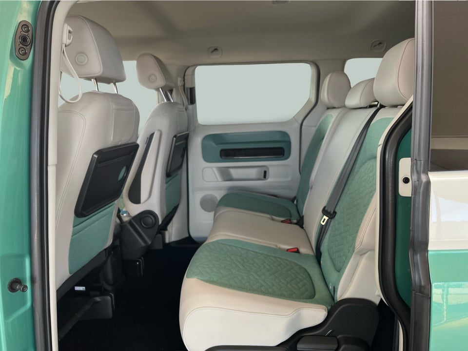 VW ID.Buzz 77 Pro SWB 5d