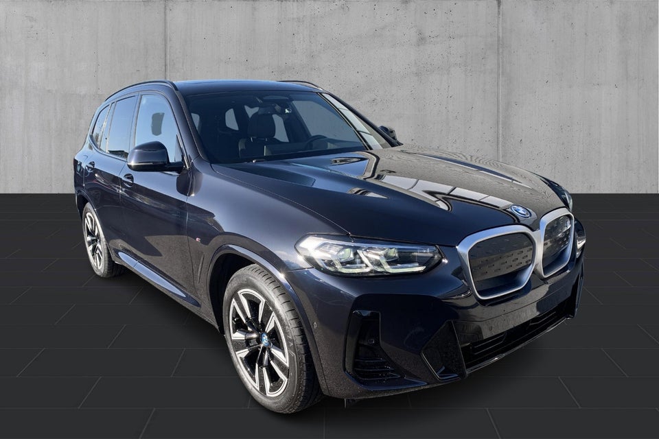 BMW iX3 Charged M-Sport 5d