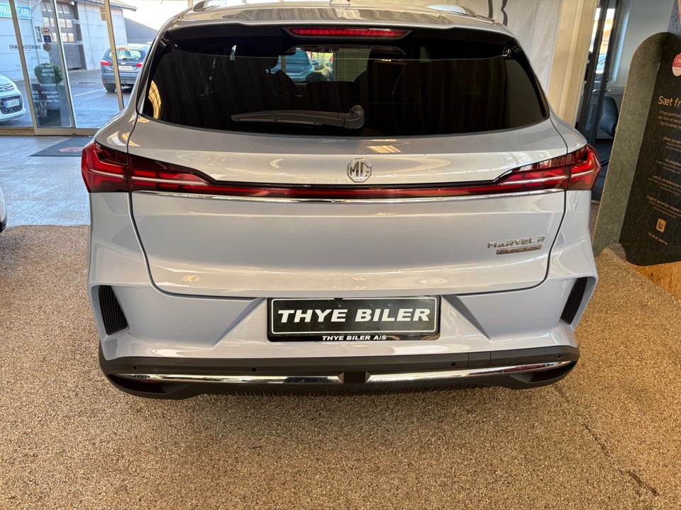 MG Marvel R Luxury 5d