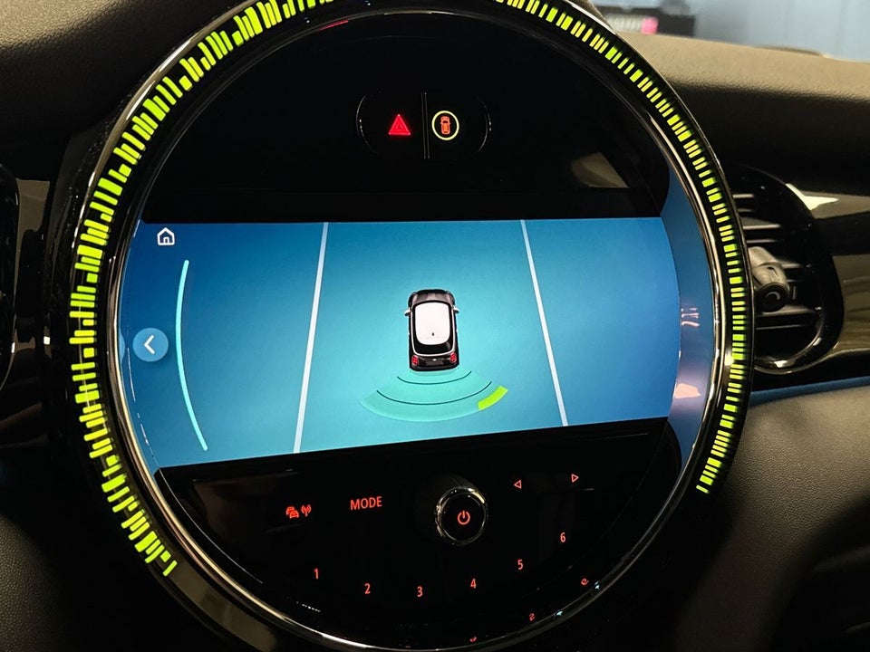 MINI Cooper SE Essential 3d