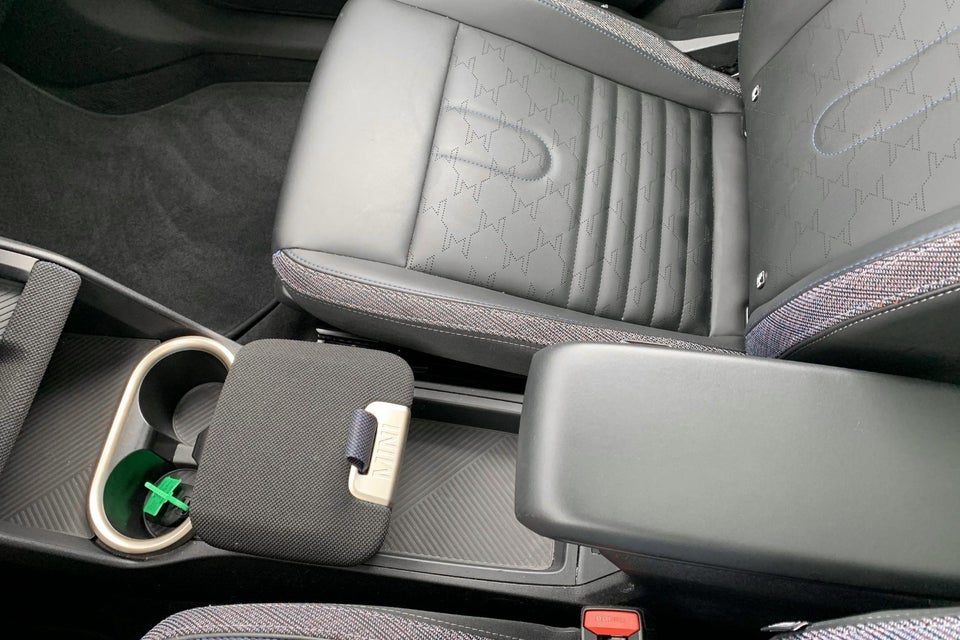 MINI Countryman E Classic Trim M 5d