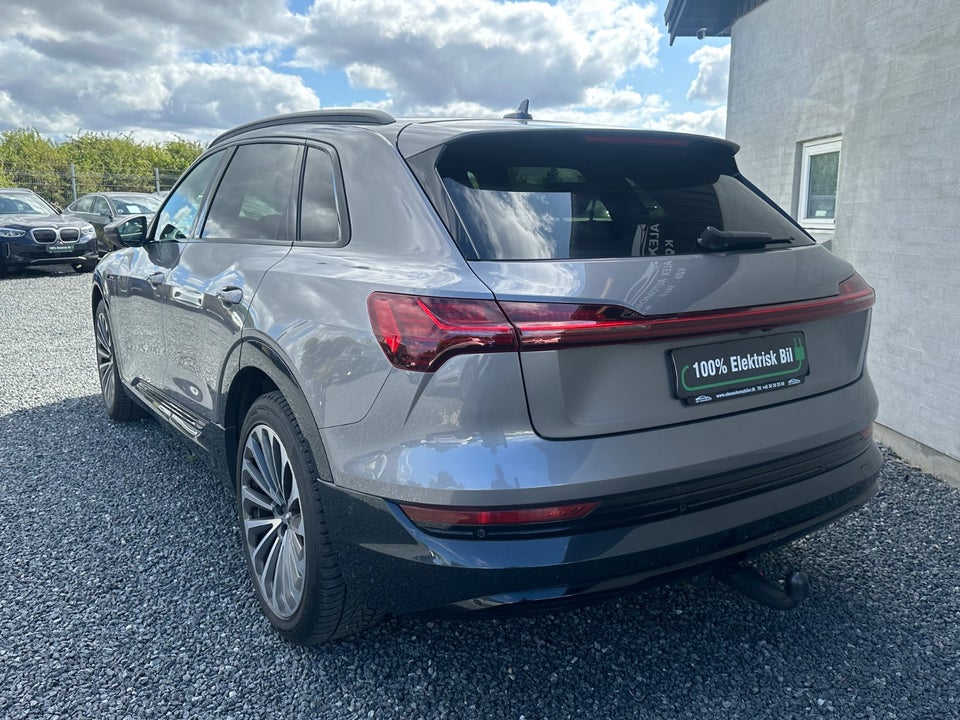 Audi e-tron 55 S-line quattro 5d