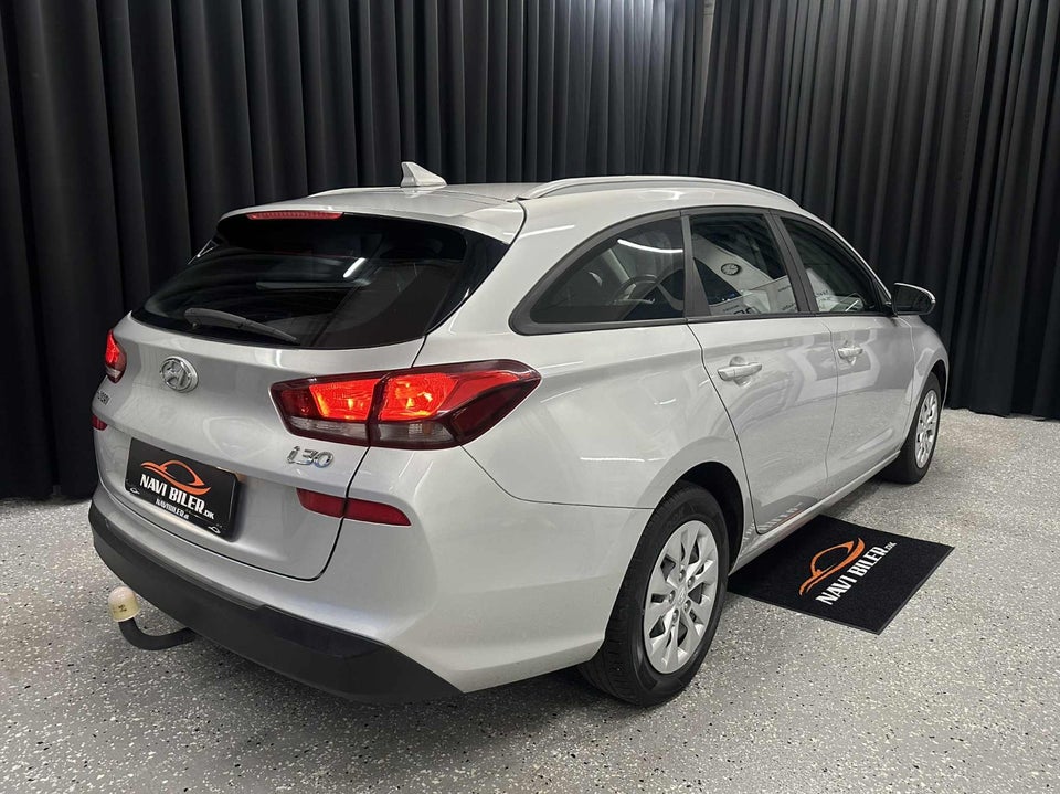 Hyundai i30 1,0 T-GDi Life Komfort stc. 5d