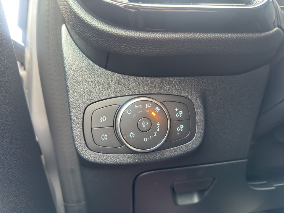 Ford Fiesta 1,0 EcoBoost mHEV Titanium 5d