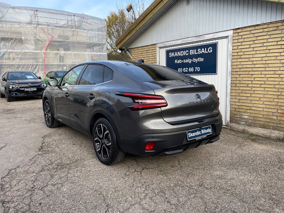 Citroën ë-C4 X 50 Shine 4d