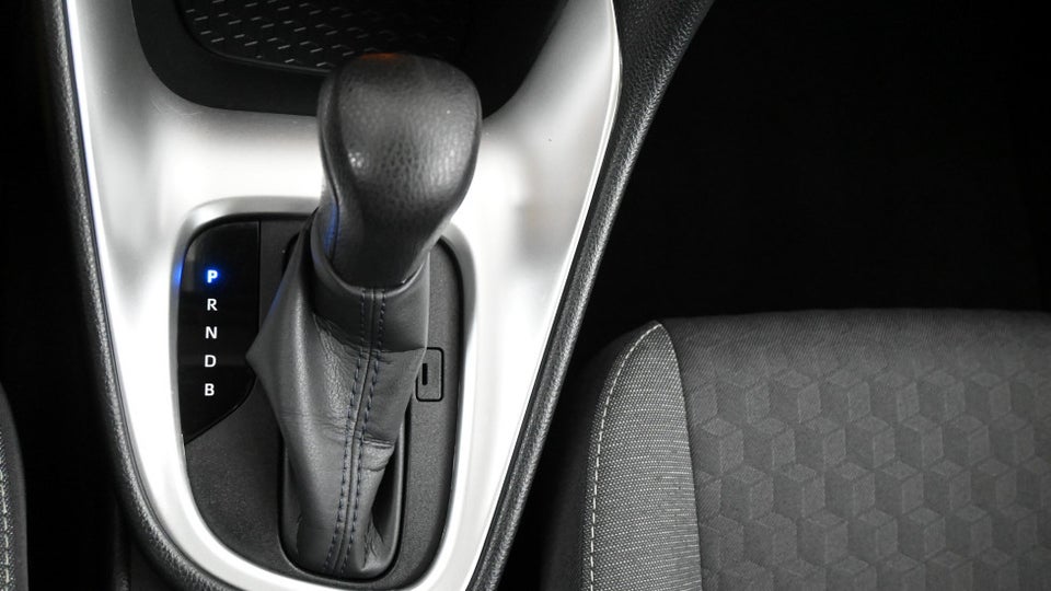 Toyota Yaris 1,5 Hybrid H3 e-CVT 5d