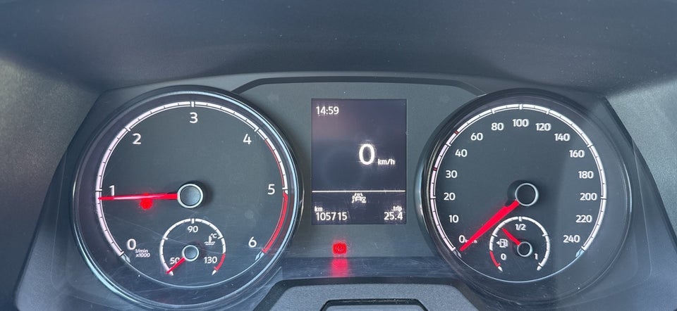 VW Transporter 2,0 TDi 110 Kassevogn lang