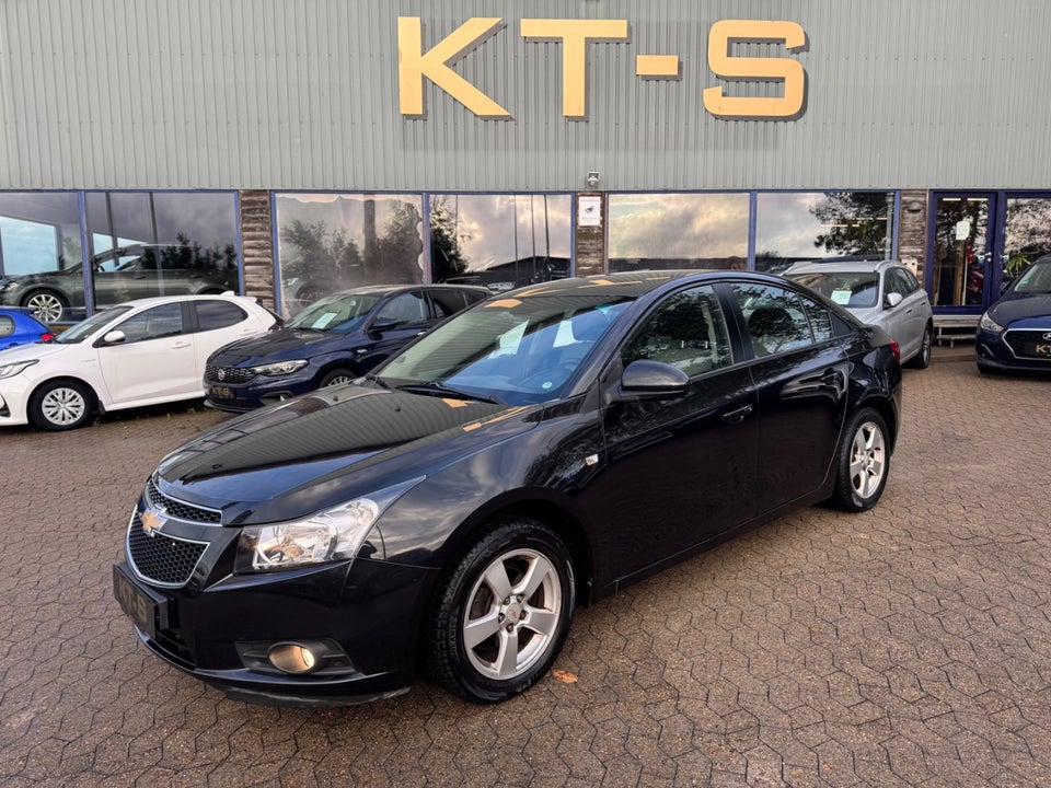 Chevrolet Cruze 1,8 LS 4d