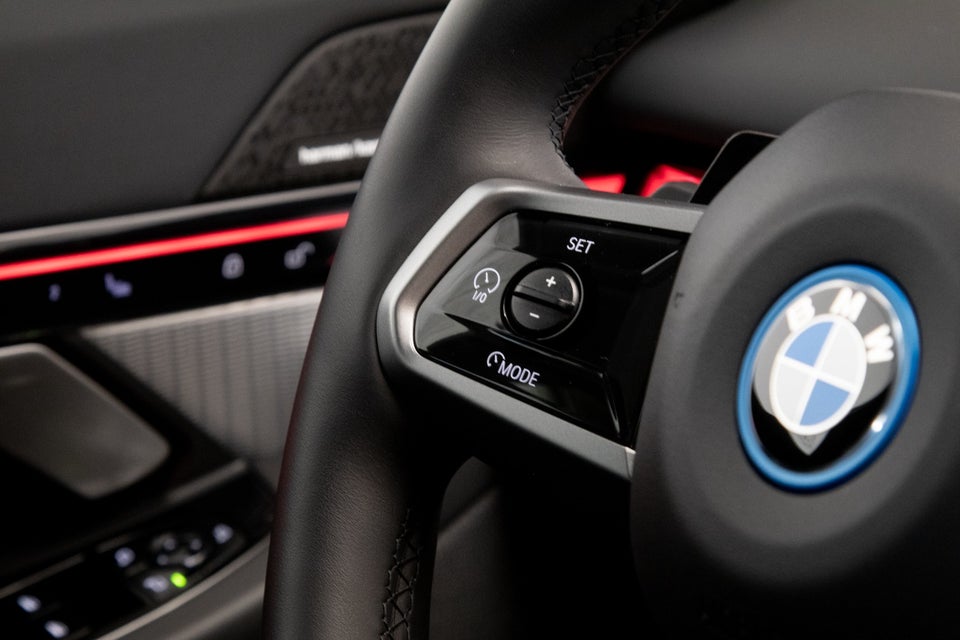 BMW i5 eDrive40 Fully Charged M-Sport 4d